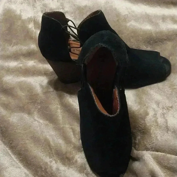 Lucky Brand Reevas Peep Toe Wedge Booties - Picture 3 of 5